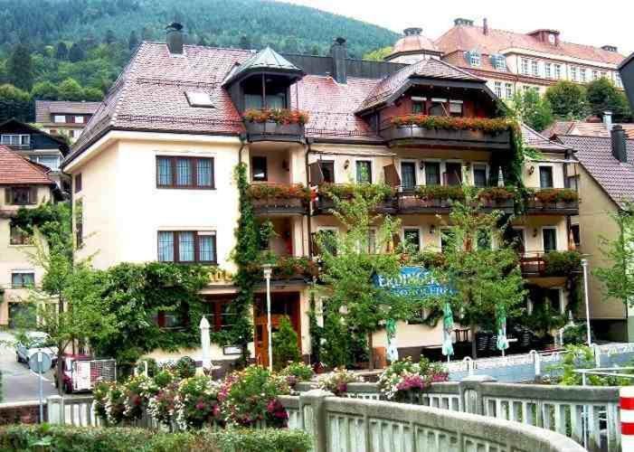 Hotel Restaurant Alte Linde Bad Wildbad Ngoại thất bức ảnh